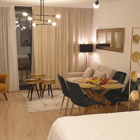 Golden Studio - Private Parking Dubrownik Zewnętrze zdjęcie